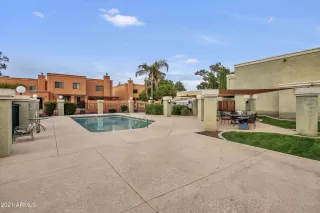 Photo #3: 6197028 Listing 