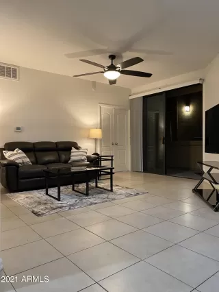 Photo #2: 6197202 Listing