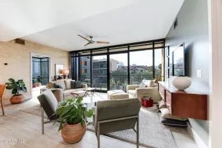 Photo #1: 6197300 Listing 