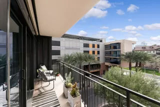 Photo #6: 6197300 Listing 