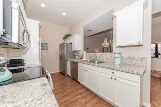 Photo #4: 6197301 Listing