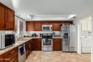 Photo #5: 6197375 Listing