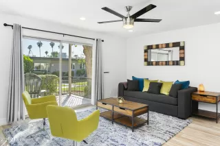 Photo #3: 6197385 Listing