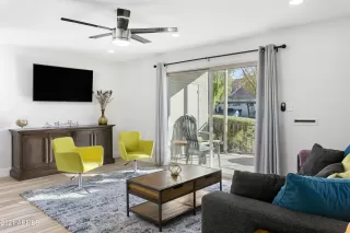 Photo #4: 6197385 Listing