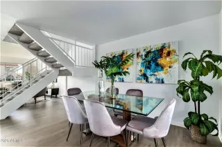 Photo #5: 6197438 Listing