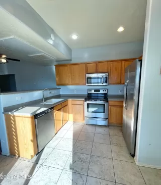Photo #5: 6197660 Listing 
