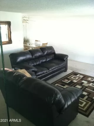 Photo #3: 6197764 Listing