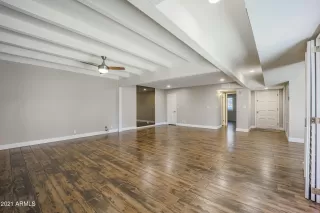 Photo #3: 6197872 Listing