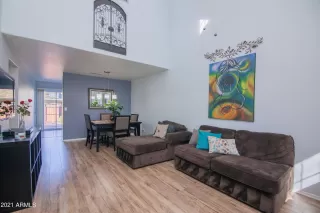 Photo #3: 6197949 Listing