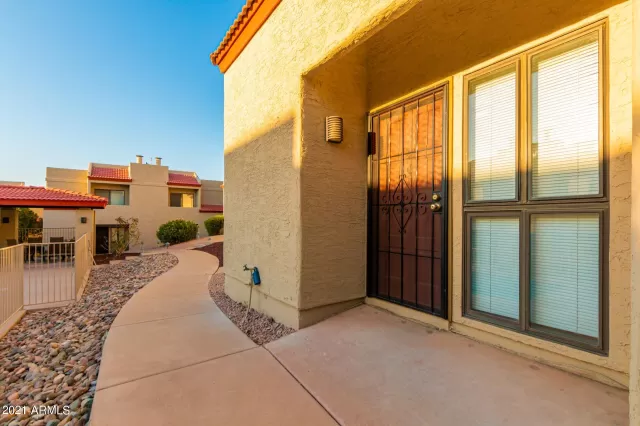 MLS: 6197969 Condo For Sale