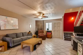 Photo #3: 6197969 Listing