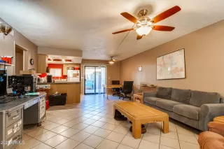 Photo #4: 6197969 Listing