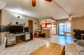 Photo #6: 6197969 Listing