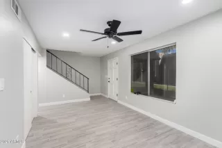 Photo #5: 6197978 Listing