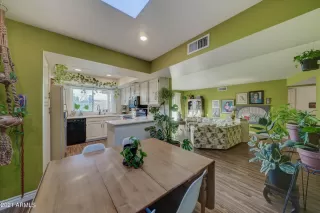 Photo #3: 6197982 Listing