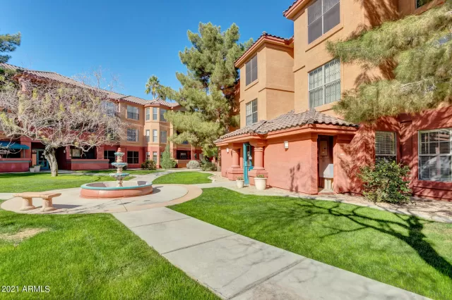 MLS: 6198104 Condo For Sale