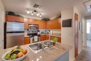 Photo #2: 6198230 Listing