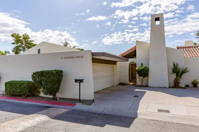 MLS: 6198269 Condo For Sale