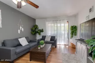 Photo #6: 6198395 Listing