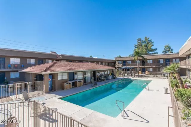 MLS: 6198522 Condo For Sale