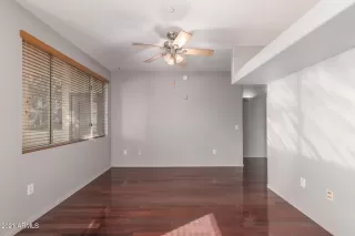 Photo #4: 6198560 Listing