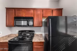 Photo #6: 6198560 Listing