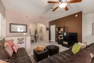 Photo #5: 6198582 Listing