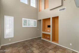 Photo #5: 6198591 Listing