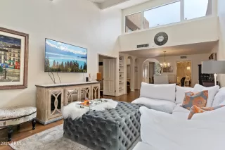 Photo #4: 6198639 Listing