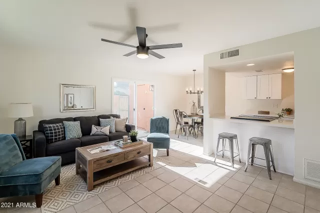 MLS: 6198707 Condo For Sale