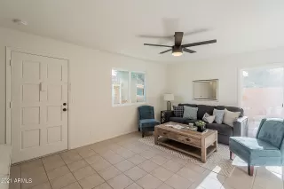 Photo #5: 6198707 Listing 