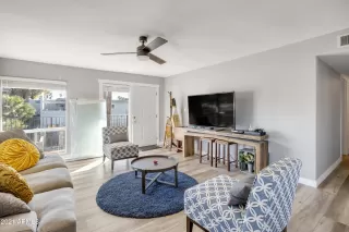 Photo #3: 6198721 Listing 