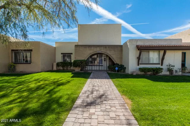 MLS: 6198763 Condo For Sale