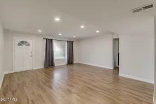 Photo #4: 6198763 Listing