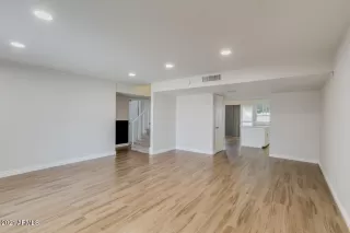 Photo #6: 6198763 Listing