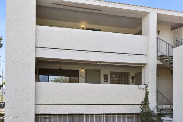 MLS: 6198795 Condo For Sale