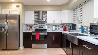 Photo #2: 6198853 Listing