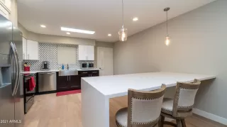 Photo #4: 6198853 Listing