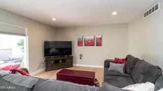 Photo #6: 6198853 Listing