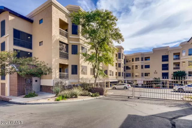 MLS: 6198861 Condo For Sale