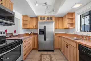 Photo #4: 6198903 Listing