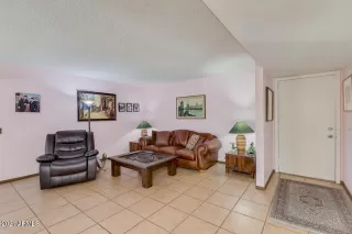 Photo #6: 6199007 Listing