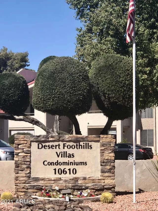 MLS: 6199123 Condo For Sale