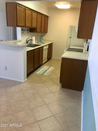 Photo #4: 6199123 Listing