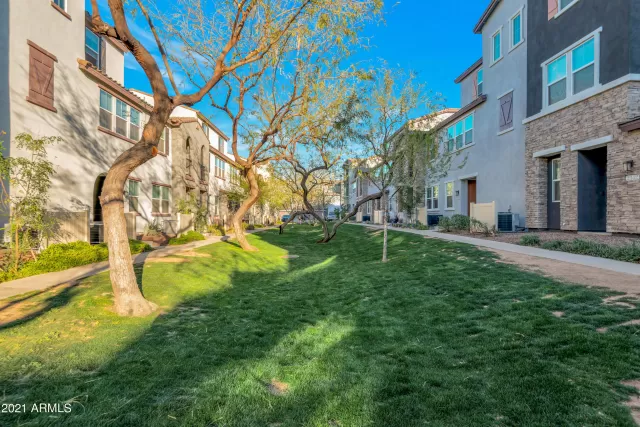 MLS: 6199157 Condo For Sale