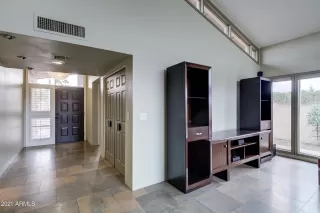 Photo #5: 6199244 Listing 