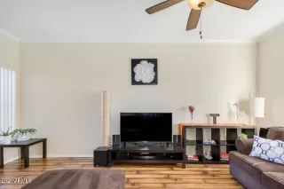 Photo #3: 6199262 Listing 