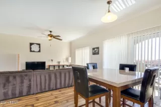 Photo #6: 6199262 Listing 