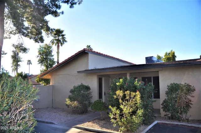 MLS: 6199359 Condo For Sale