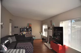 Photo #3: 6199359 Listing